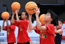 【大马篮联】4名教练指导 小童训练营收获多