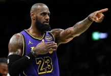 【NBA】詹姆斯降薪加盟 76人组四巨头